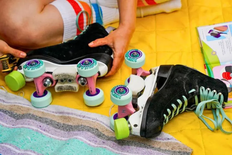 How to Stop on Roller Skates? Detailed Guide