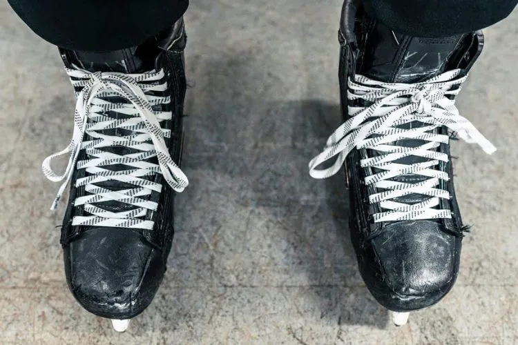 How Tight Should Ice Skates Be? Detailed Guide